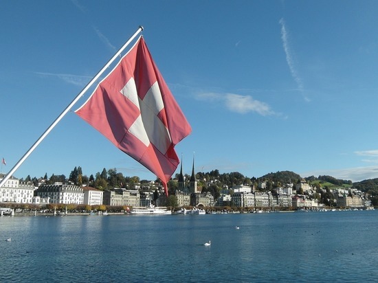 В Швейцарии предложили провести референдум о неприсоединении к санкциям
