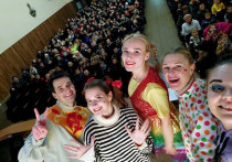Как сообщили в пресс-центре Минкульта ДНР, Донецкий республиканский академический молодежный театр из Макеевки отправится в тур по 17 населенным пунктам ДНР в рамках проекта «Культура для школьников»