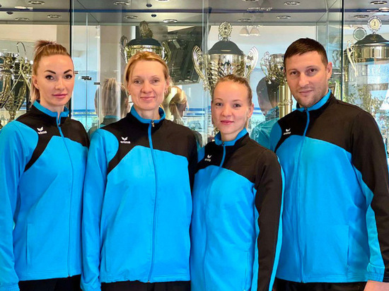 В Новом Уренгое собрали женскую команду для чемпионата РФ по снежному волейболу