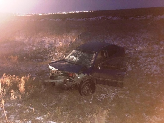 Два водителя пострадали в столкновении на «встречке» под Омском