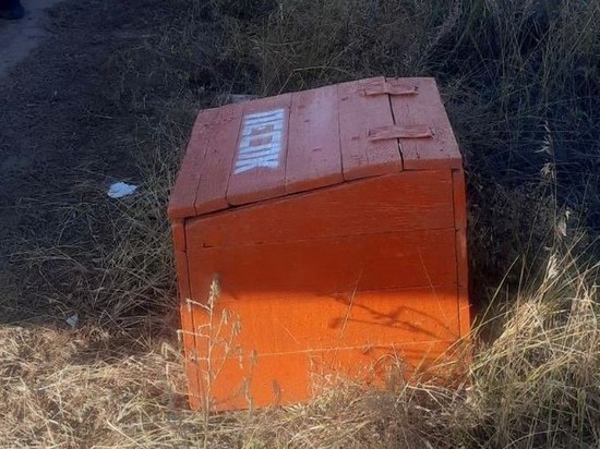 В Улан-Удэ для подсыпки подъёмов установили ящики с песком