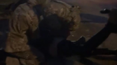 ФСБ опубликовала видео задержания неудачливого поджигателя военкомата в Екатеринбурге
