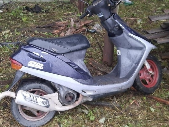 Водитель скутера сбил пожилого пешехода в поселке Карелии