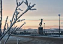 Один из символов областного центра появился в городе ровно десять лет назад – памятник «Ждущая» был открыт 10 ноября 2021 года.