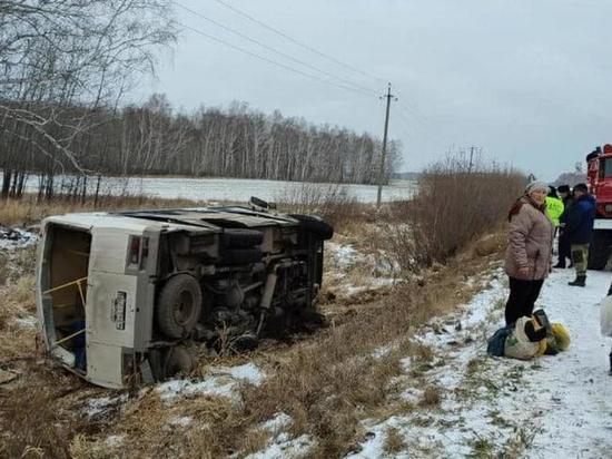 Водителя вылетевшего в кювет под Татарском автобуса поместили под домашний арест