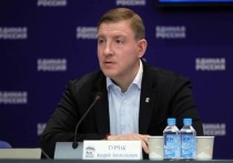 Секретарь генерального совета партии "Единая Россия" Андрей Турчак, а также депутаты Александр Сидякин, Артем Туров и Артем Бичаев попали под обстрел в Луганской народной республике (ЛНР)