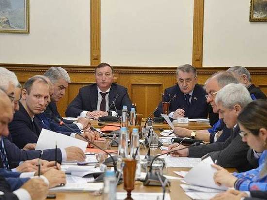 Бюджет Дагестана на 2023 год сокращён на 6 млрд рублей