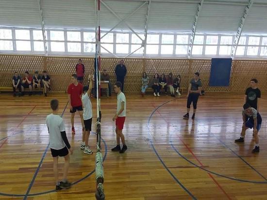 В Тюменской области Школьная волейбольная лига открыла второй сезон