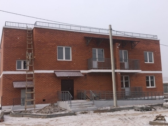 Два дома для детей-сирот на 18 квартир построили в Агинском районе