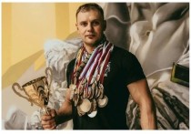 Чемпион России и мира по грэпплингу, президент Федерации панкратиона и ММА Забайкалья Олег Сороканюк свел счеты с жизнью в свои 32 года