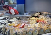 Жители России начали чаще замечать рост цен на некоторые продукты питания, в том числе на молоко, хлеб, яйца, а также на ряд непродовольственных товаров