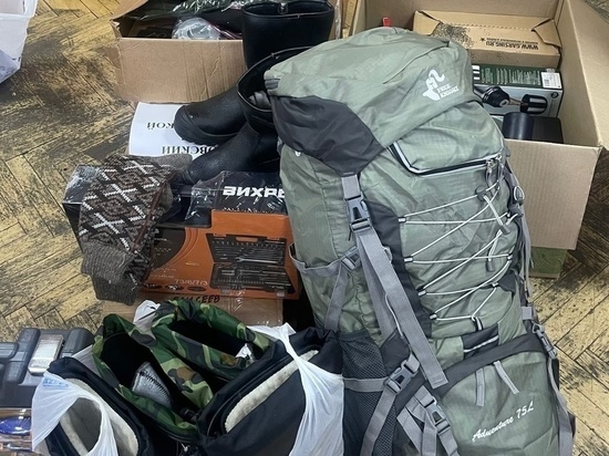 Мобилизованные получили посылку с гуманитарной помощью от жителей Кировского района