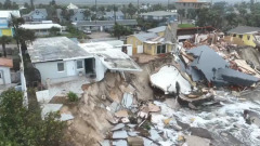 На Флориду обрушился ураган "Николь": видео последствий