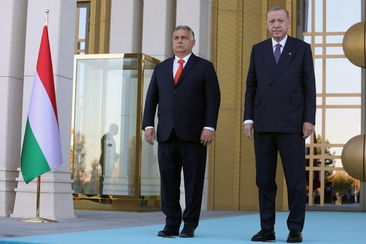 Кто был президентом венгрии. Эрдоган премьер-министр Турции. Орбан и Эрдоган.