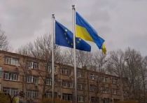 Власти Украины, отказываясь вести диалог с Москвой о мирном урегулировании, приближают возможный отказ Евросоюза оказывать финансовую помощь Киеву