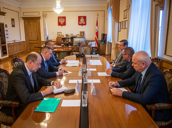 Губернатор Смоленской области обсудил с послом Беларуси вопросы сотрудничества
