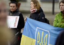 Несколько десятков украинцев вышли на акцию протеста в итальянском городе Ланчано