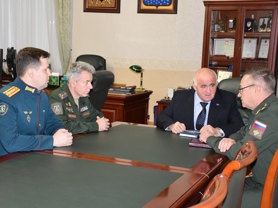 Костромской губернатор Сергей Ситников встретился с военным прокурором Западного военного округа