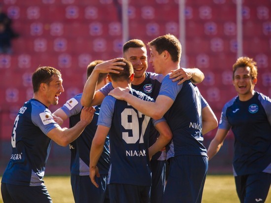 Футбольный клуб «Челябинск» завершил сезон яркой победой