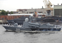 Главнокомандующий Военно-Морским Флотом России адмирал Николай Евменов в рамках рабочего выезда посетил Балтийский флот. Об этом сообщает пресс-служба Западного военного округа.