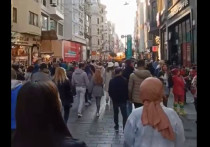 В Сети появилось первое видео взрыва в центре Стамбула на улице Истикляль