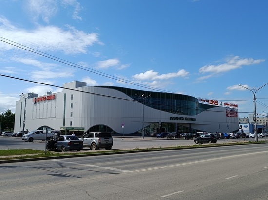 Мужчина устроил дебош в ТЦ Каменска-Уральского