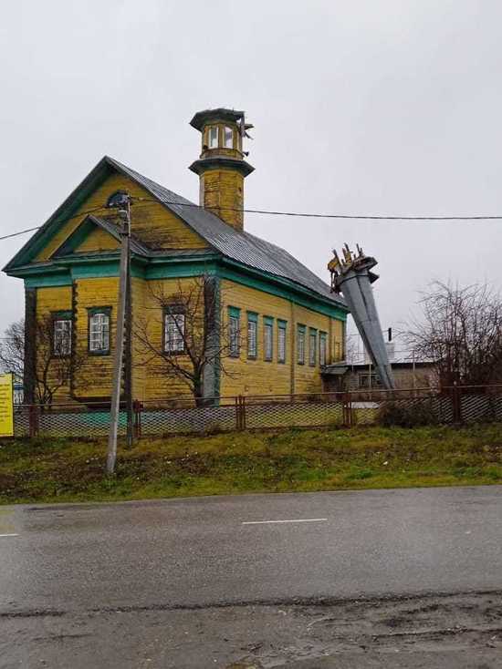 В Татарстане с мечети упал минарет