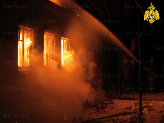 Ночной пожар оставил ивановскую семью без крова