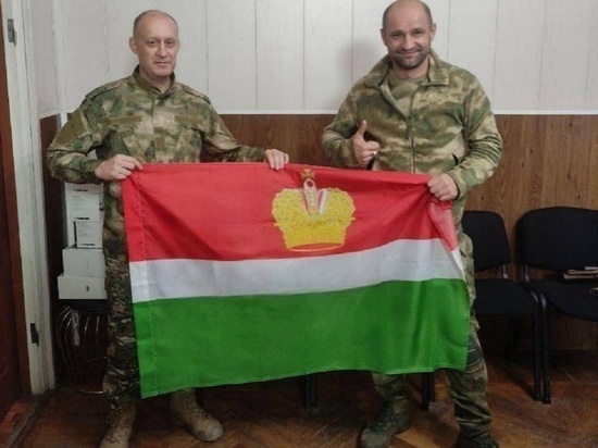 Флаг Калужской области передали батальону «Спарта»