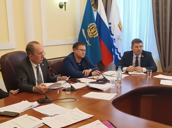 Астраханские депутаты хотят организовать проверку эффективного и целевого использования средств бюджета