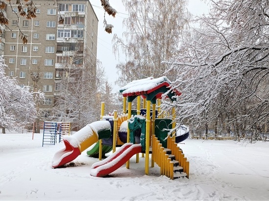 Выпало до 13 сантиметров снега в Свердловской области