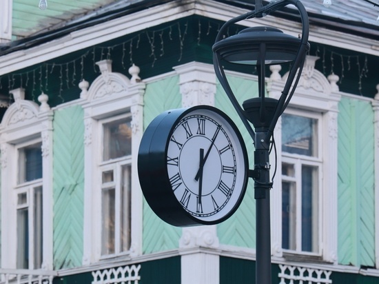 На проспекте Чумбарова-Лучинского предприятие «Горсвет» установило электронные часы