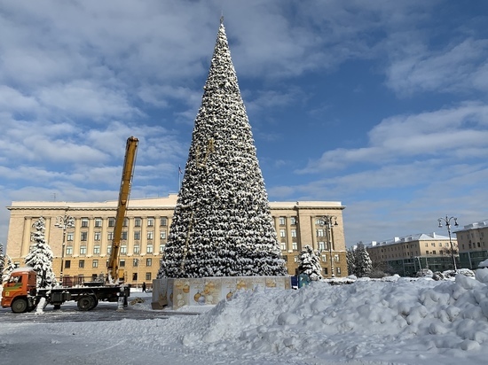 Маленьких пензенцев приглашают на новогодние елки