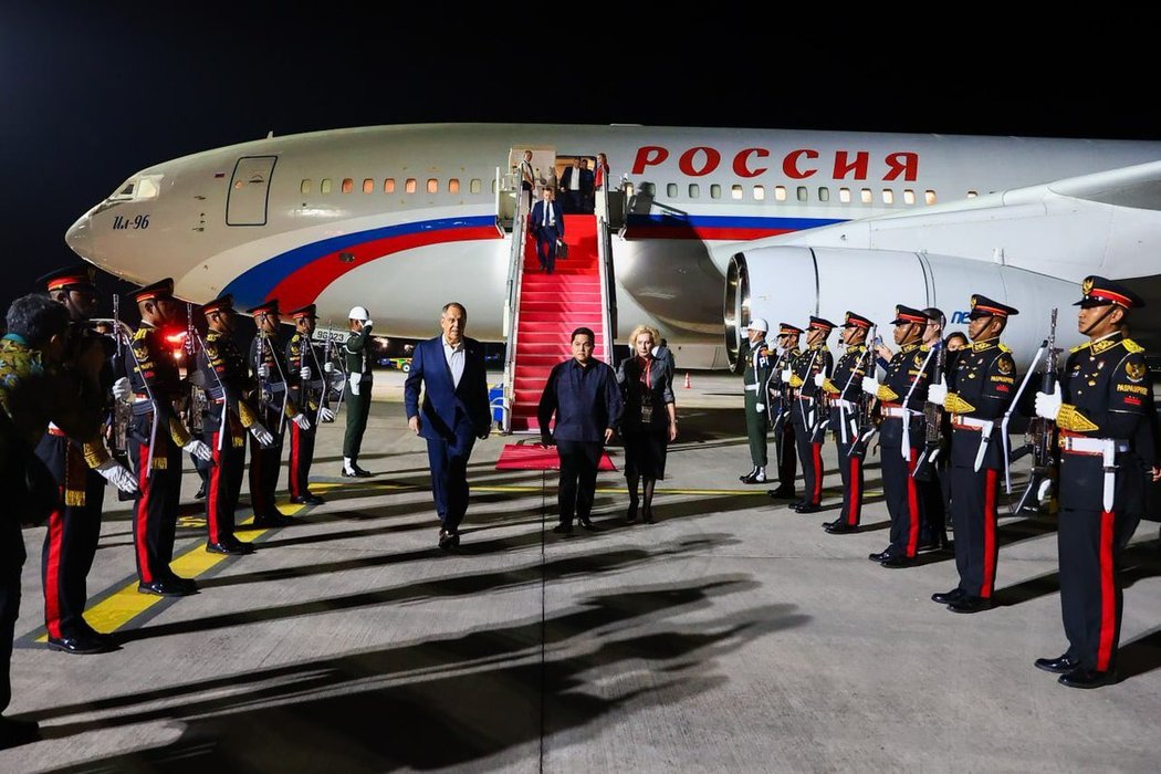 Фото Лаврова На G20