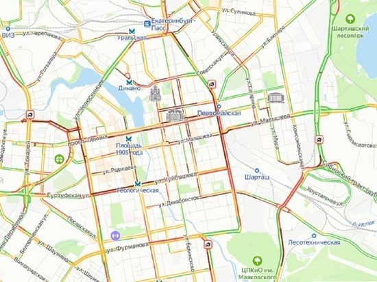 Десятибалльные пробки зафиксированы в Екатеринбурге