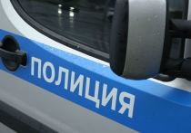В селе Цибанобалка под Анапой (Краснодарский край) мужчина стрелял в сотрудника Следственного комитета России, а до этого ранил ножом двух участковых инспекторов полиции