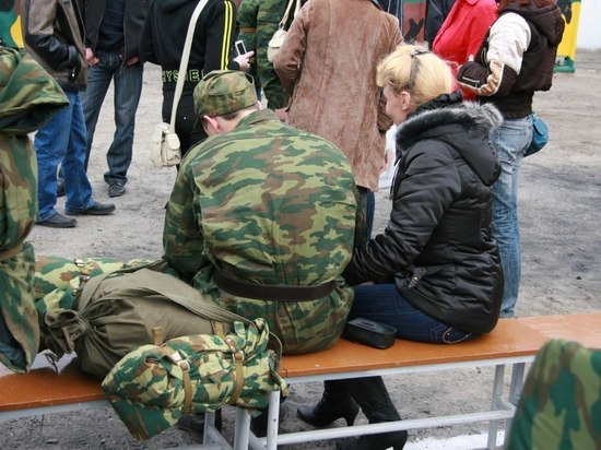 Владимир Путин попросил алтайского губернатора помочь военнослужащим и их семьям
