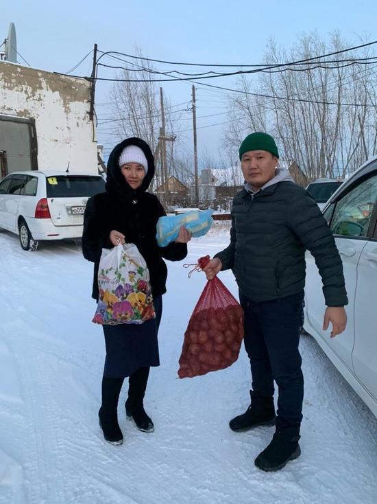 В Сунтарском районе Якутии семьям мобилизованных доставили продукты