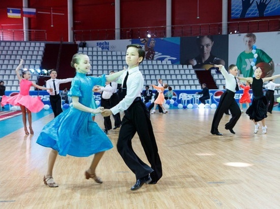 В Улан-Удэ прошел фестиваль танцев «Осенний марафон»