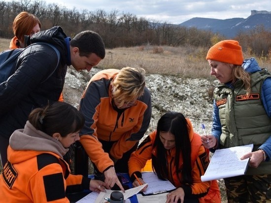 В Крыму поисковики развернули учения для волонтеров