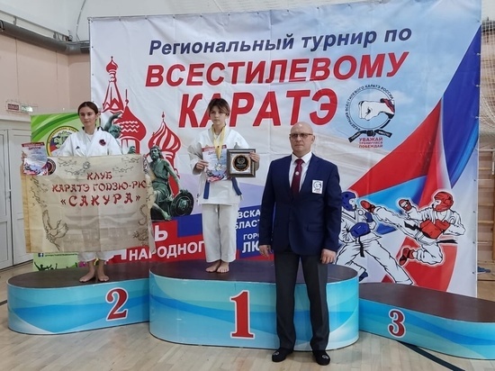 Каратисты из Серпухова успешно выступили на региональном турнире в Люберцах