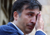 У бывшего президента Грузии Михаила Саакашвили атрофированы мышцы левой руки, экс-глава государства терпит невыносимую боль
