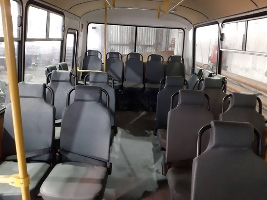 Бизнесмены Нового Уренгоя подарили Волновахе пассажирский автобус