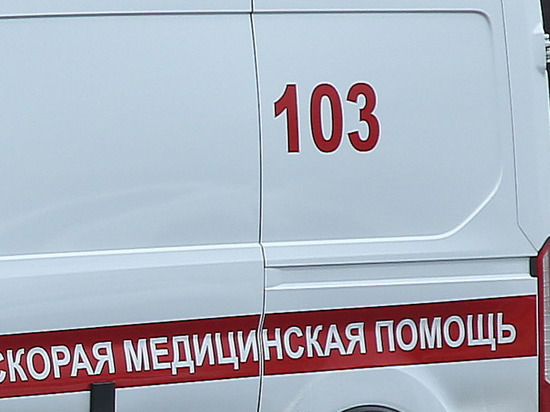 В Новосибирске умерла потерявшая сознание в бассейне школьница