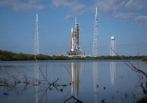 Сверхтяжелая ракета-носитель SLS стартовала с космодрома на мысе Канаверал в штате Флорида