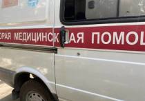 Автомобиль сбил двух девочек на пешеходном переходе на пересечении улиц Антона Петрова и 2-й Северо-Западной