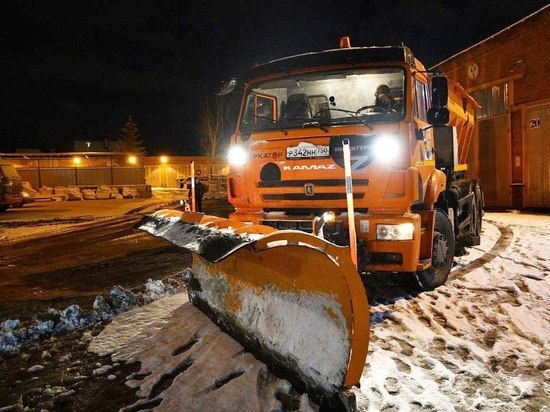 Более 50 единиц специальной техники задействуют в Серпухове для уборки снега