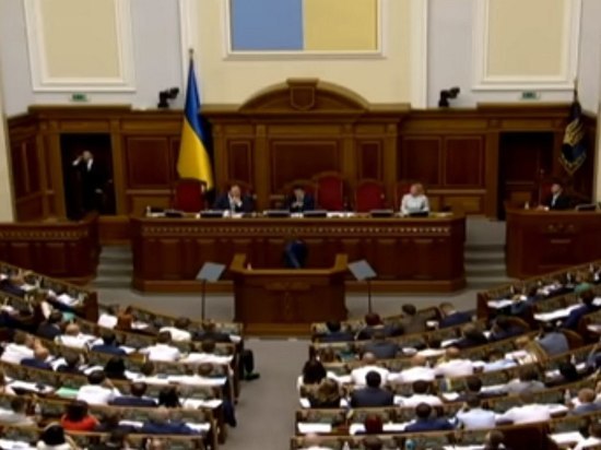 Верховная рада Украины продлила срок военного положения и всеобщей мобилизации