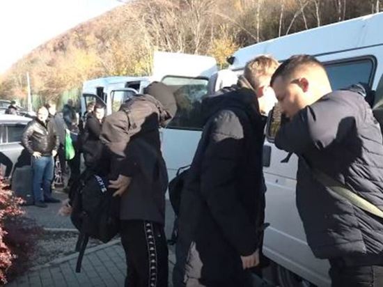 В Чечню на перевоспитание прибыли 200 трудных подростков