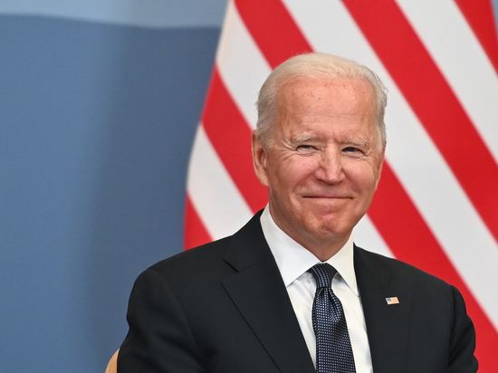 Байден не хотел возвращаться в США, заявил индонезийский министр